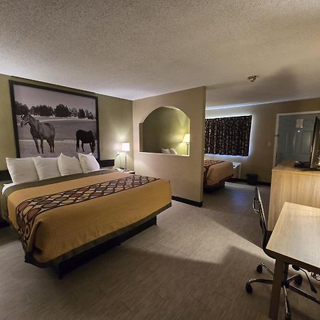Super 8 By Wyndham Arkadelphia Caddo Valley Area Εξωτερικό φωτογραφία