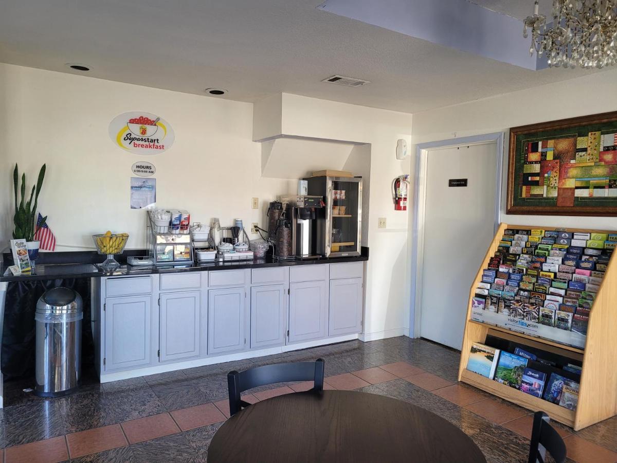 Super 8 By Wyndham Arkadelphia Caddo Valley Area Εξωτερικό φωτογραφία
