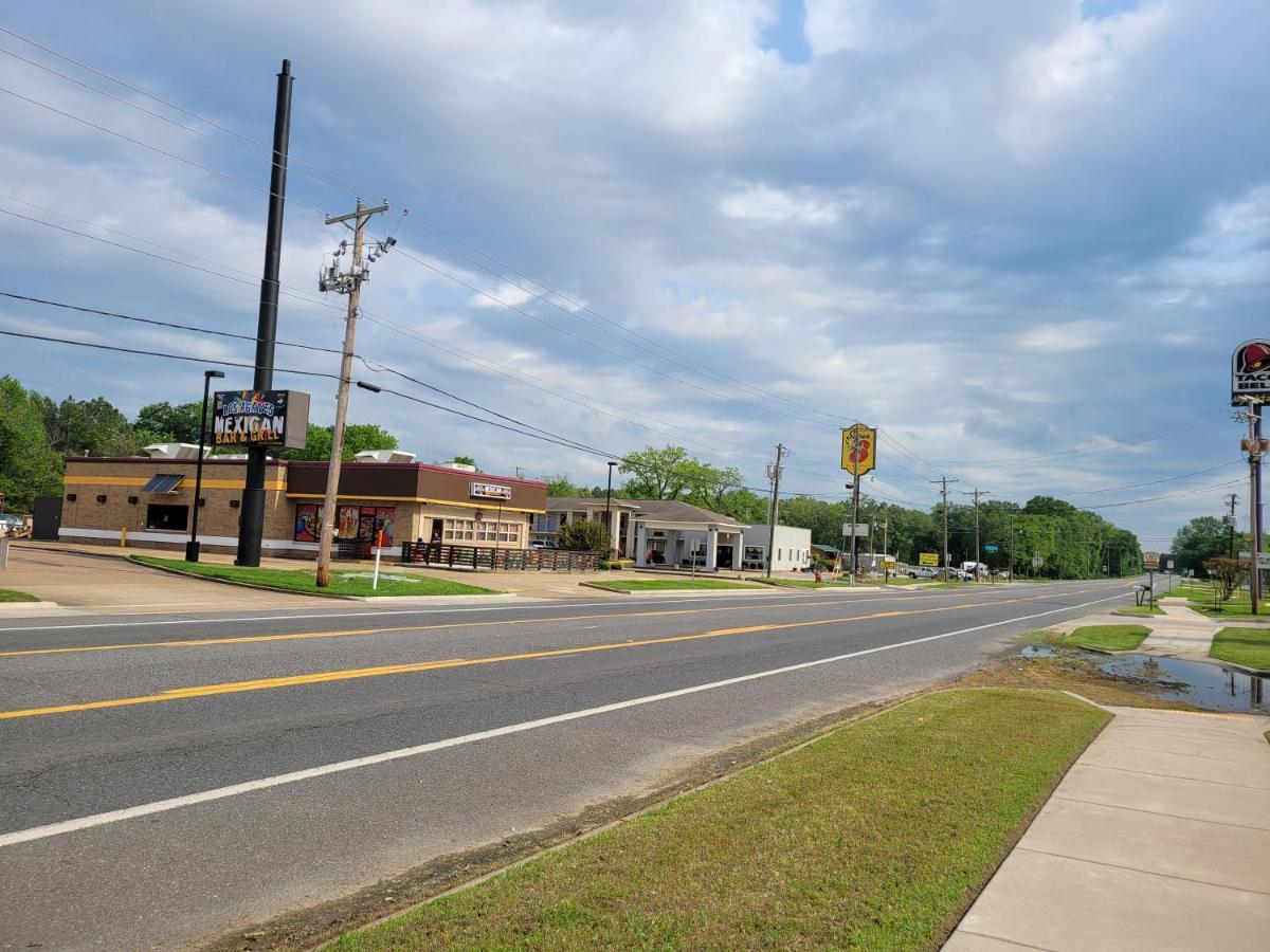 Super 8 By Wyndham Arkadelphia Caddo Valley Area Εξωτερικό φωτογραφία