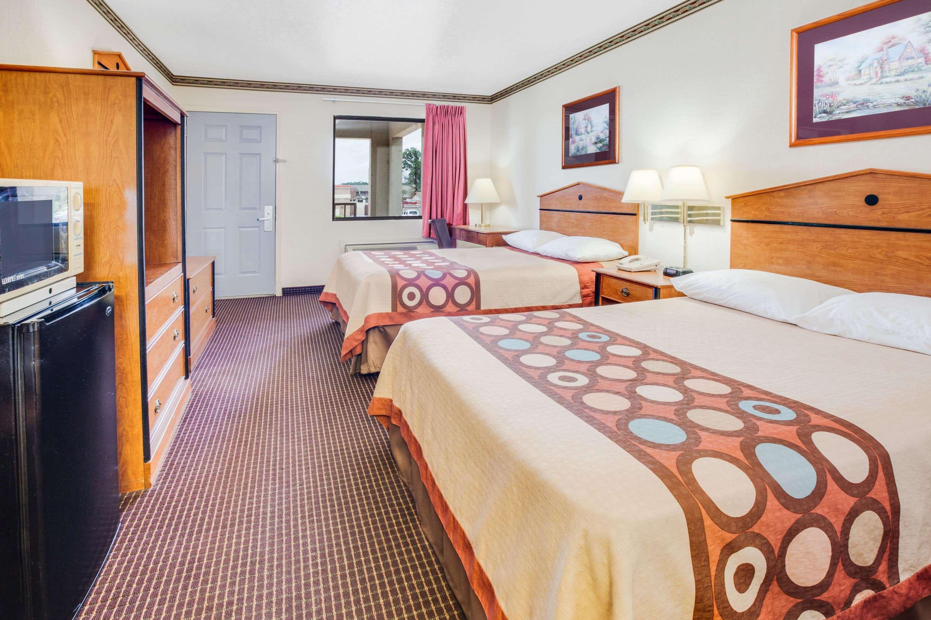 Super 8 By Wyndham Arkadelphia Caddo Valley Area Εξωτερικό φωτογραφία