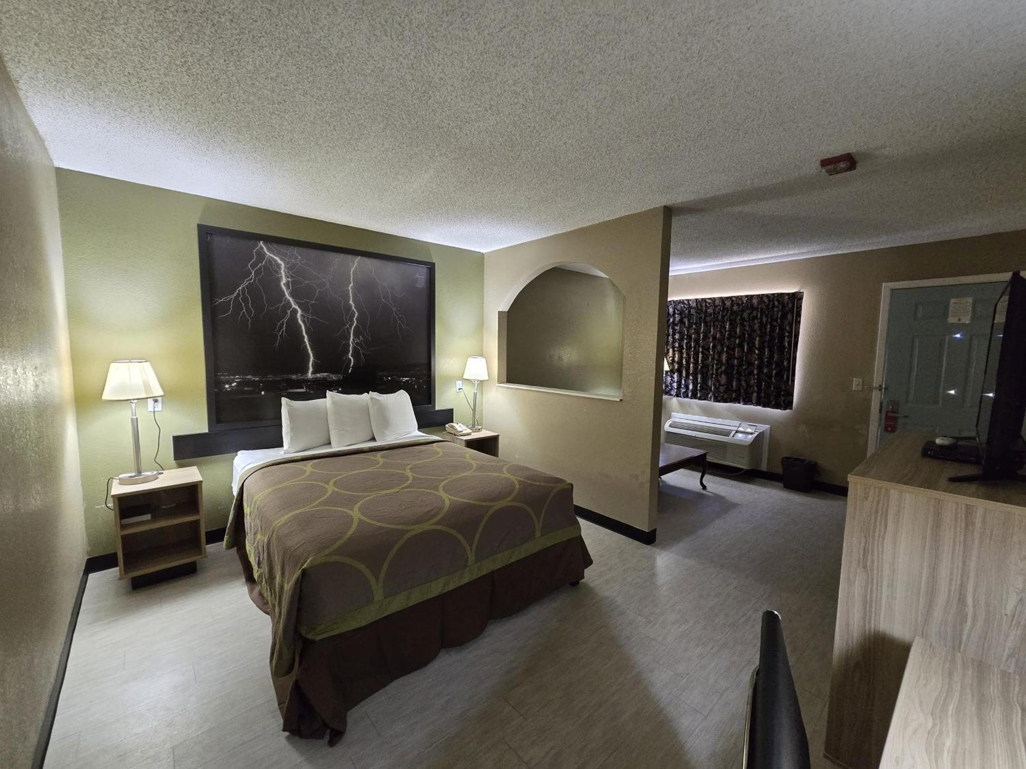 Super 8 By Wyndham Arkadelphia Caddo Valley Area Εξωτερικό φωτογραφία
