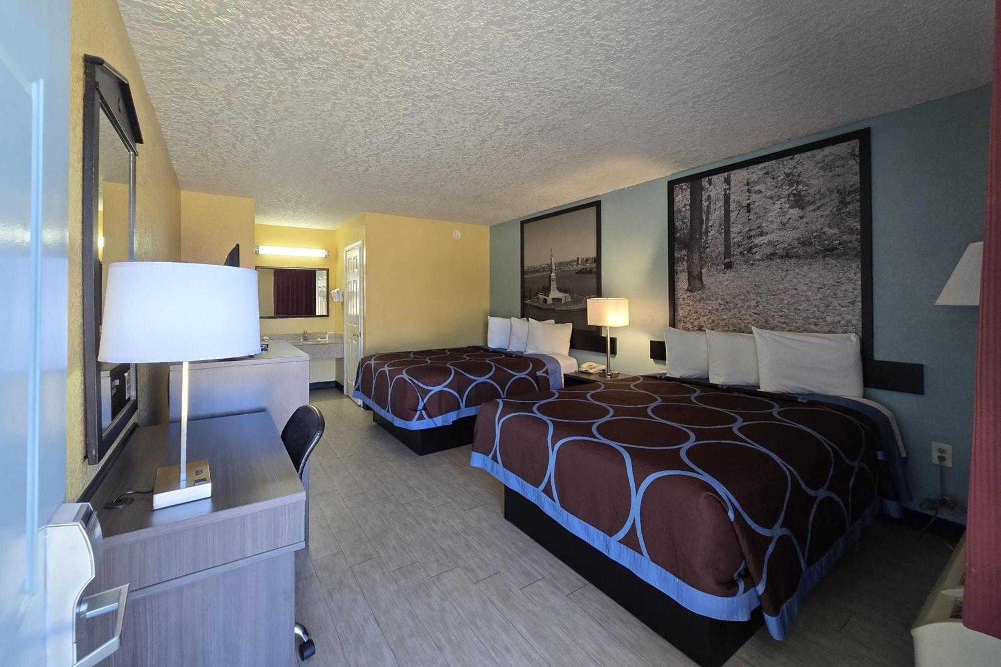 Super 8 By Wyndham Arkadelphia Caddo Valley Area Εξωτερικό φωτογραφία