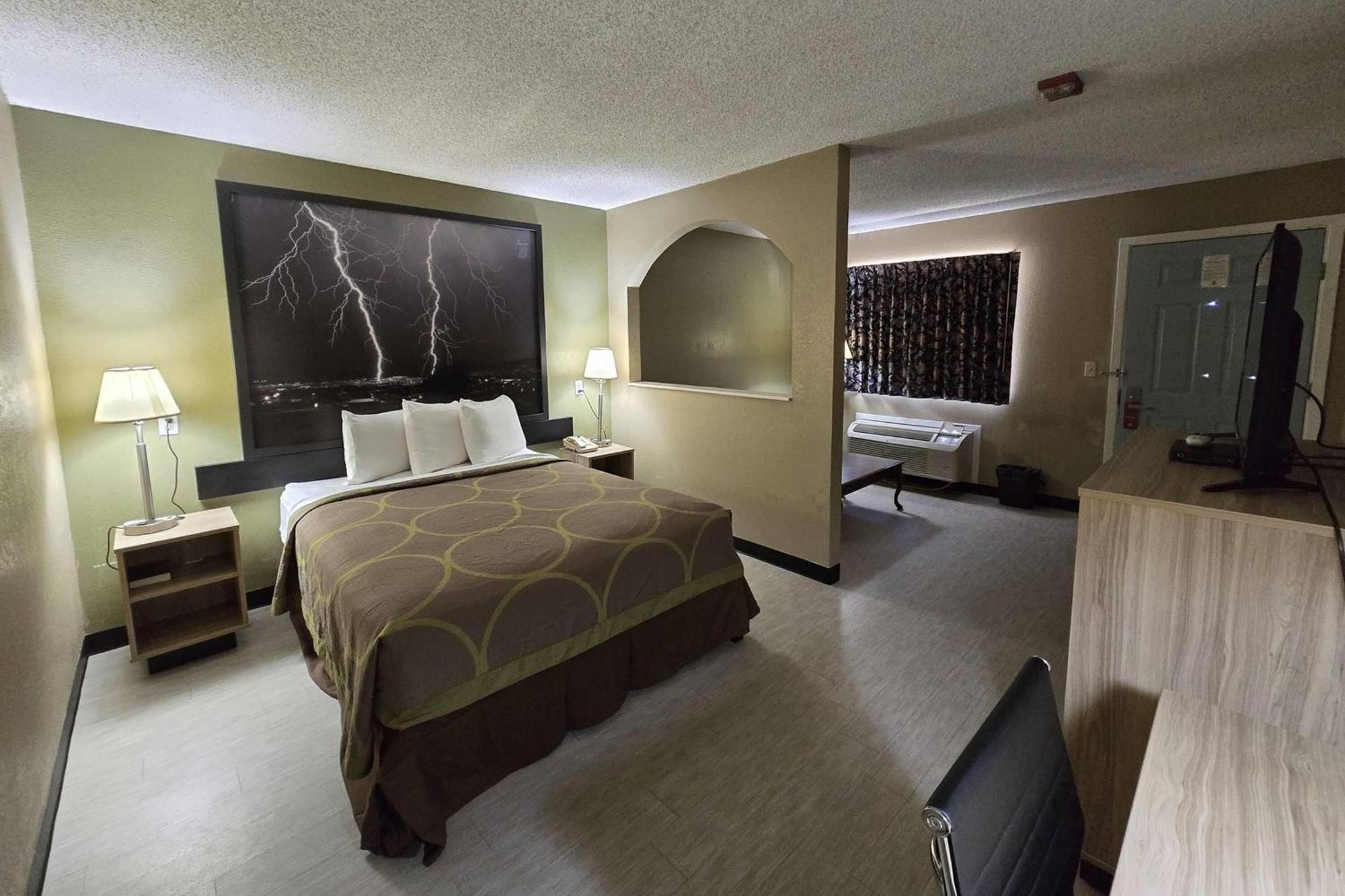 Super 8 By Wyndham Arkadelphia Caddo Valley Area Εξωτερικό φωτογραφία