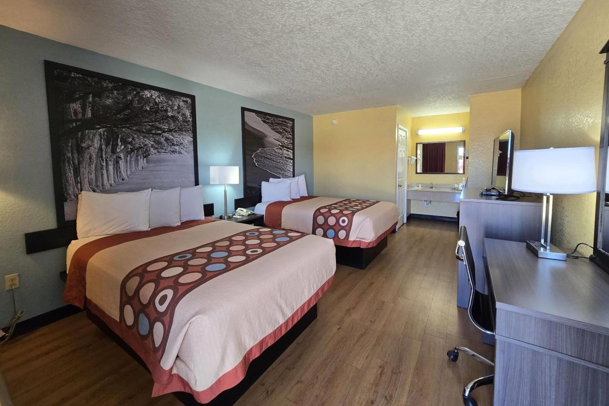 Super 8 By Wyndham Arkadelphia Caddo Valley Area Εξωτερικό φωτογραφία